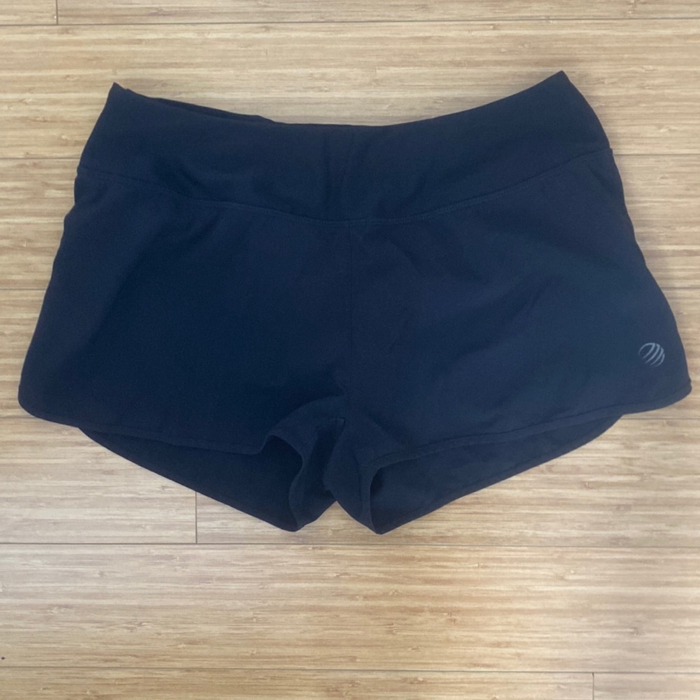Lululemon similar, black shorts